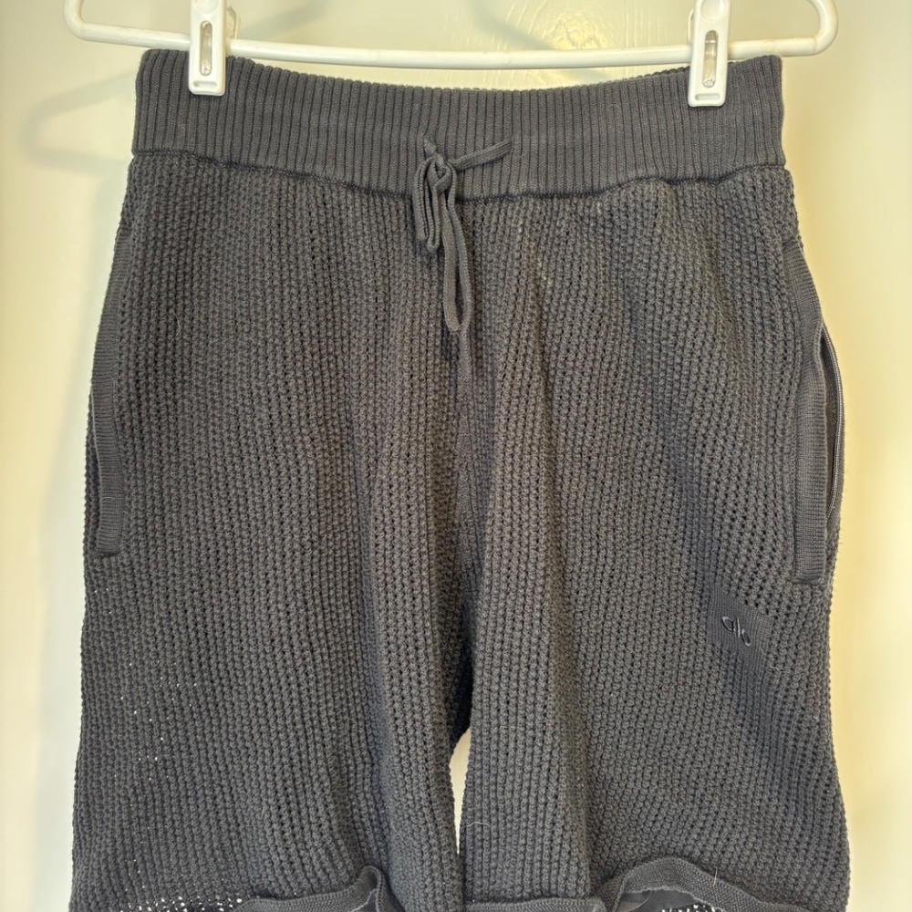ALO Yoga Open-Knit Shorts - Black